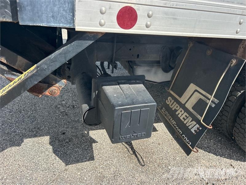 Ford F-450 XL 4x2 Van Truck (Inoperable) Sanduk kamioni