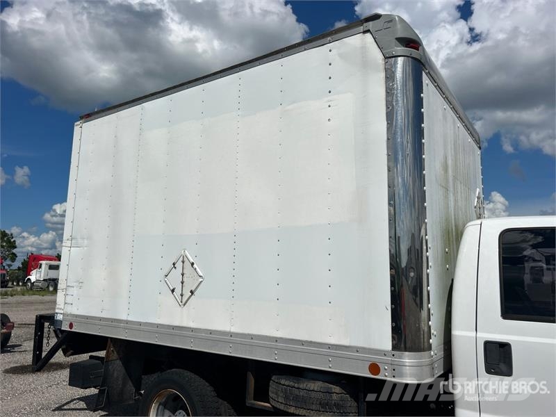 Ford F-450 XL 4x2 Van Truck (Inoperable) Sanduk kamioni