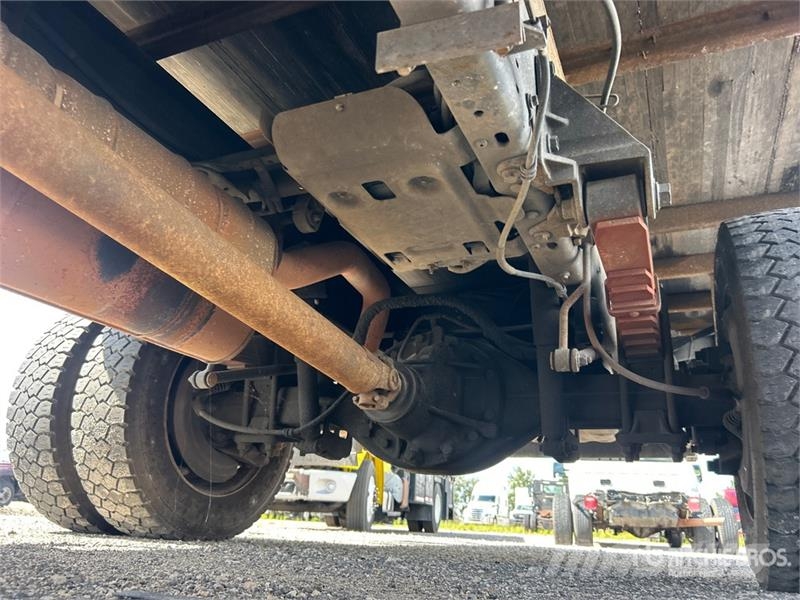 Ford F-450 XL 4x2 Van Truck (Inoperable) Sanduk kamioni