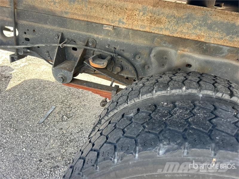 Ford F-450 XL 4x2 Van Truck (Inoperable) Sanduk kamioni