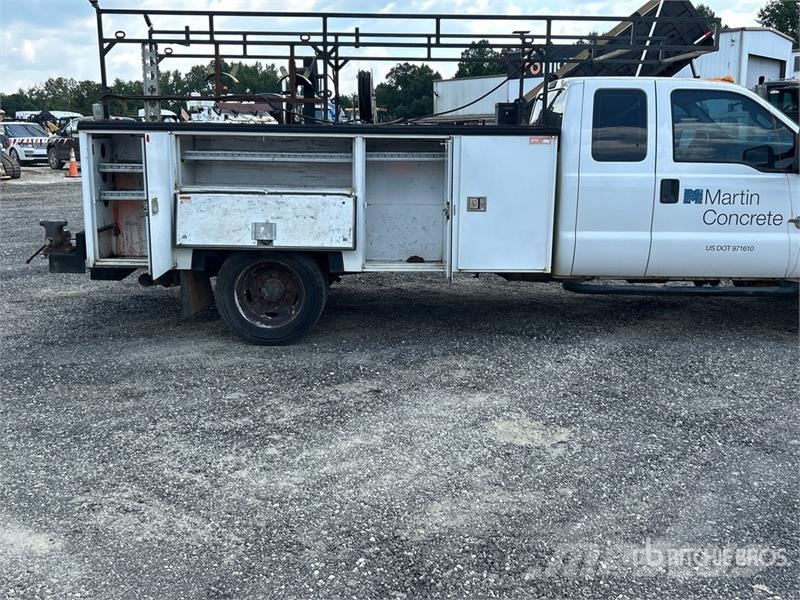 Ford F-450 XL 4x4 Extended Cab Utility Truck 픽업/드롭사이드