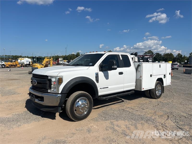 Ford F-450 XL 4x4 Extended Cab Service Truck Municipal / general purpose vehicles