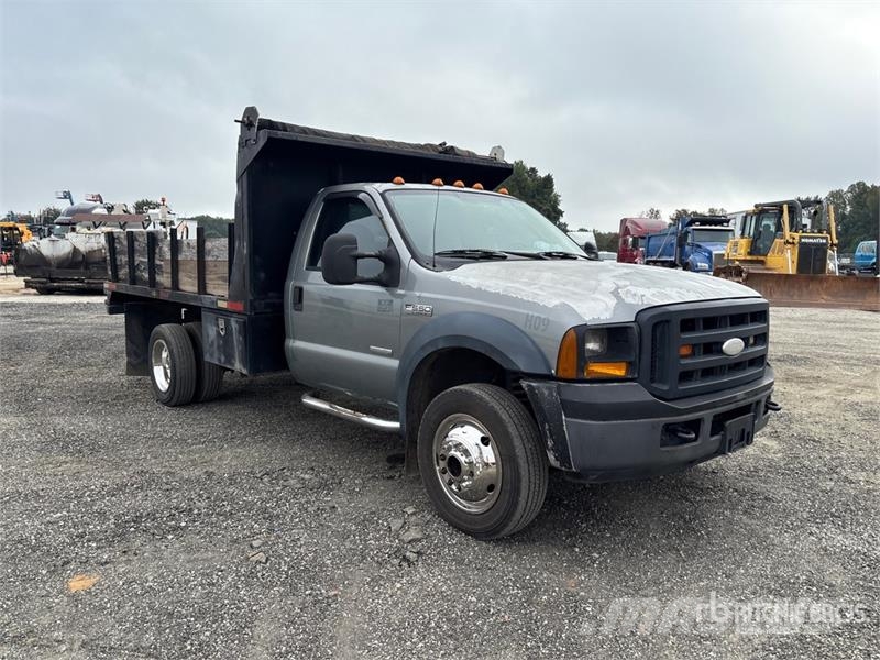Ford F-550 Tippbilar