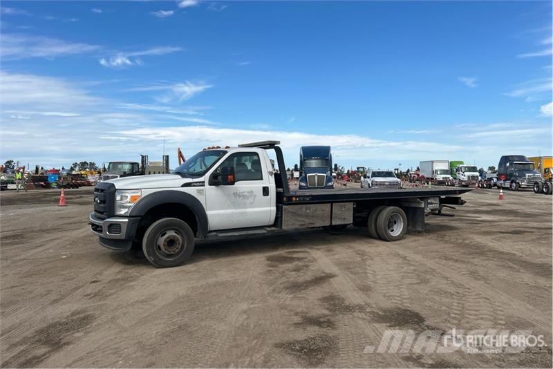 Ford F-550 Recovery vehicles