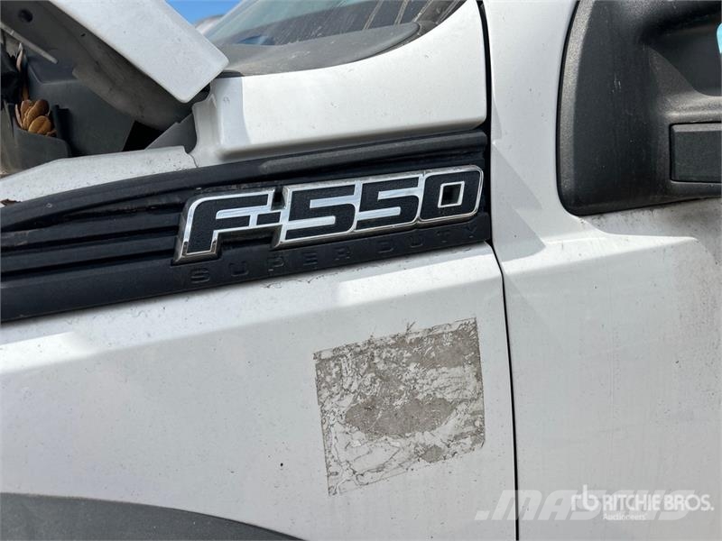 Ford F-550 Šleperi za vozila