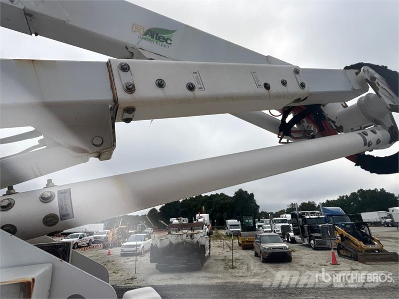 Ford F-550 Plataformas sobre camión