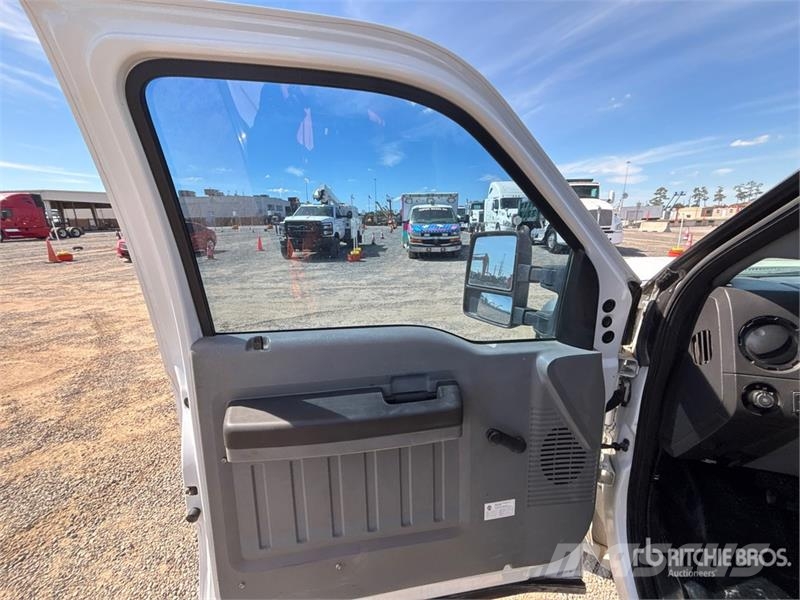 Ford F-550 Komunalna vozila