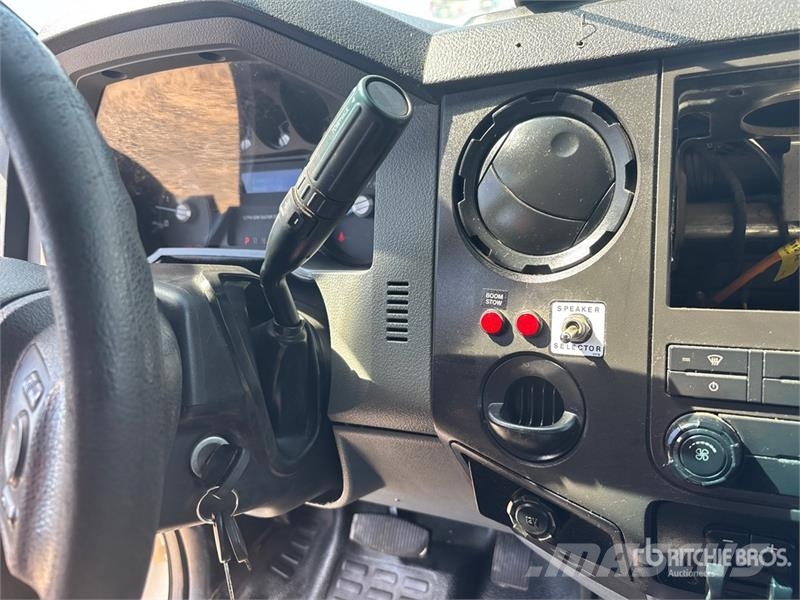 Ford F-550 Komunalna vozila