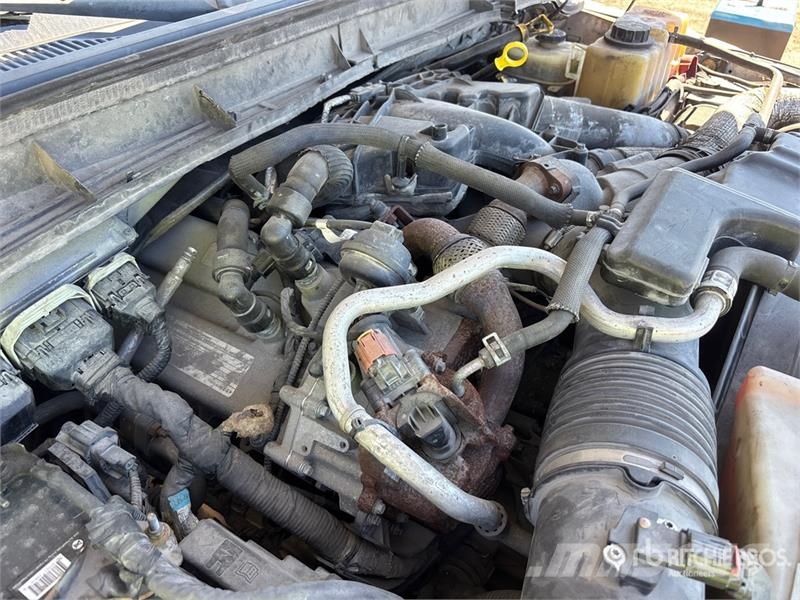 Ford F-550 Platformas/izkraušana no sāniem