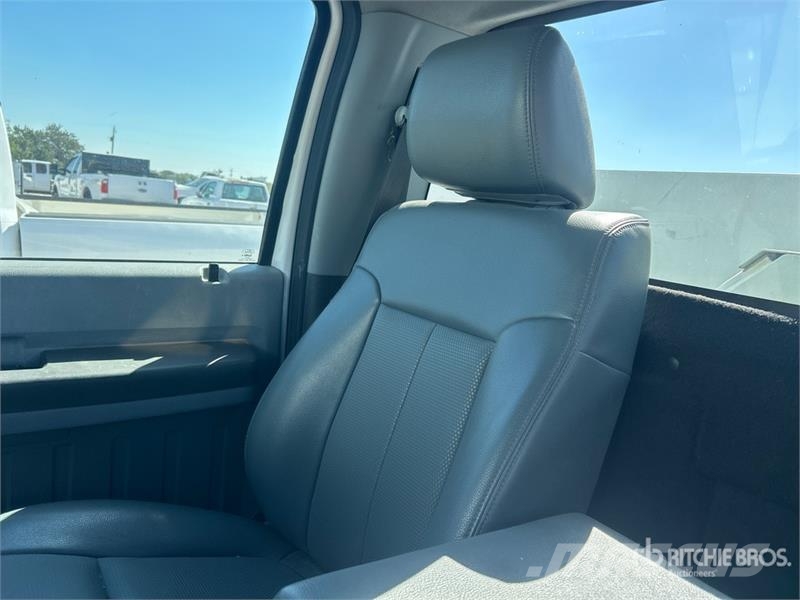 Ford F-550 Auto korpe