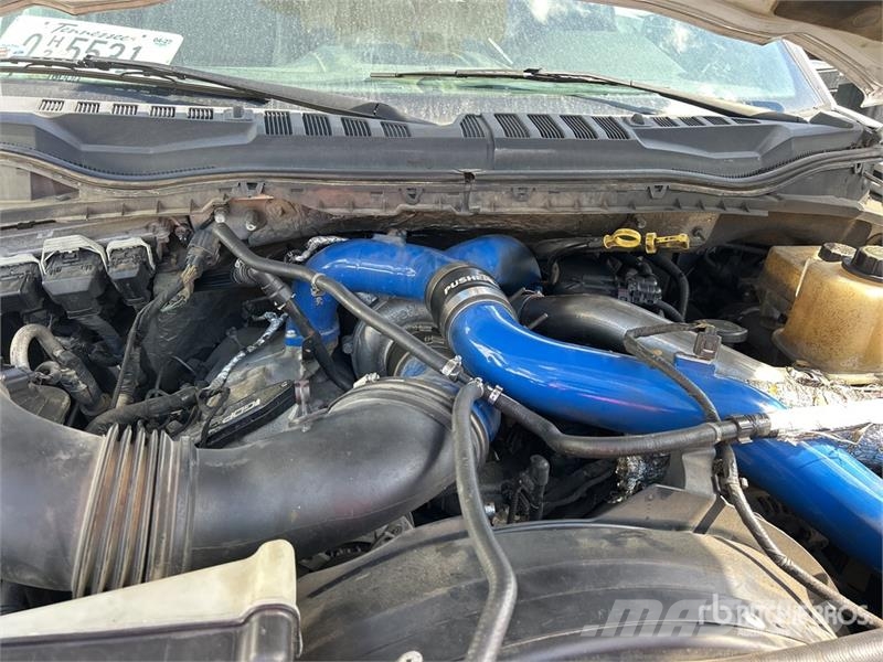 Ford F-550 Plataformas aéreas montadas em caminhão