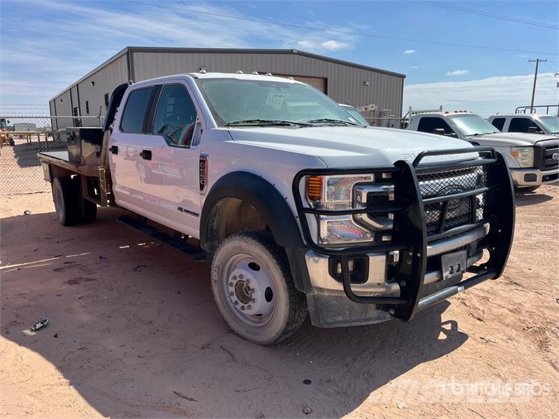 Ford F-550 Plošinové nákladné automobily/nákladné automobily so sklápacími bočnicami