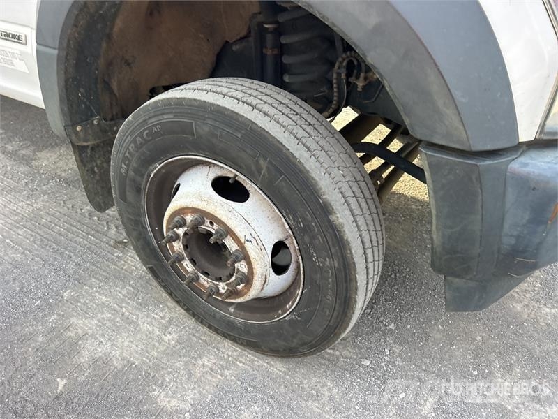 Ford F-550 车载式高空作业车