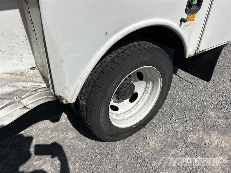 Ford F-550 Plataformas aéreas montadas em caminhão