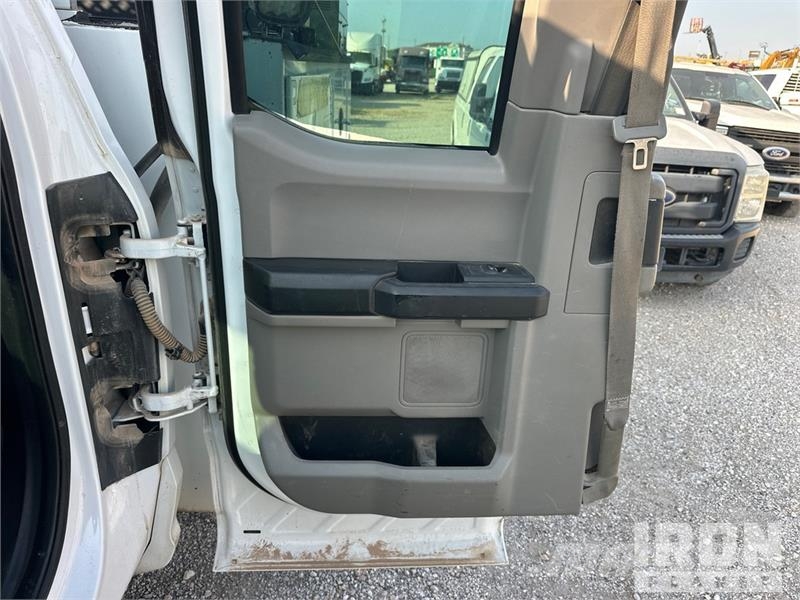 Ford F-550 Pilsētas atkritumvedēji