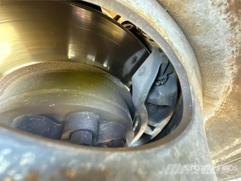 Ford F-550 Ciężarówki typu Platforma / Skrzynia