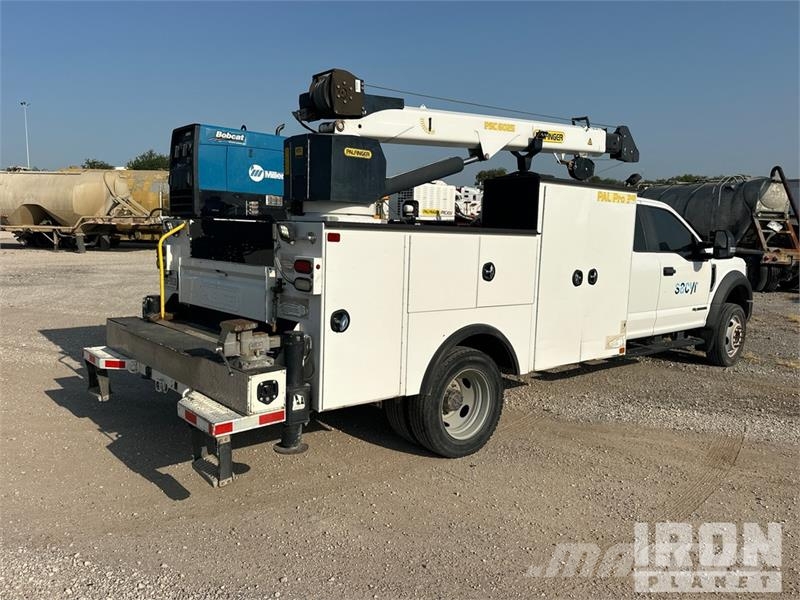 Ford F-550 Pilsētas atkritumvedēji