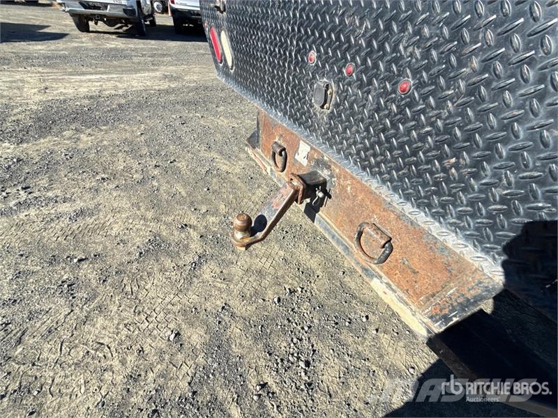 Ford F-550 Ciężarówki typu Platforma / Skrzynia
