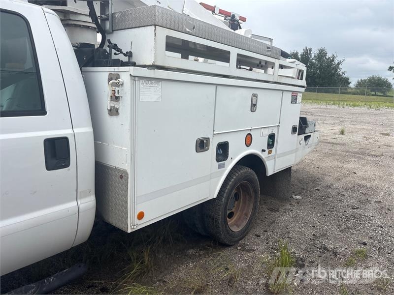 Ford F-550 Truck mounted aerial platforms