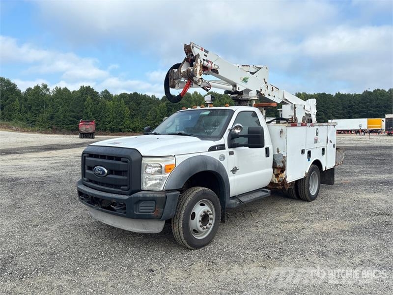 Ford F-550 Plataformas sobre camión