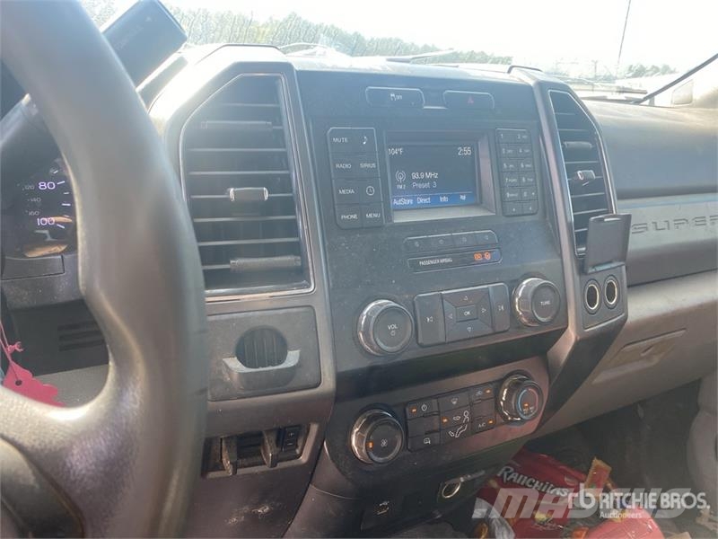 Ford F-550 Bergungsfahrzeuge