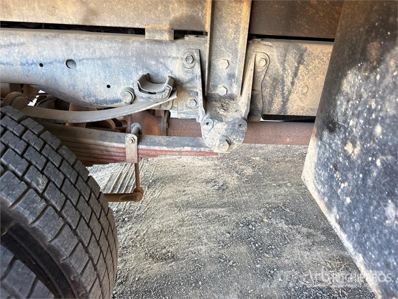 Ford F-550 Ciężarówki typu Platforma / Skrzynia