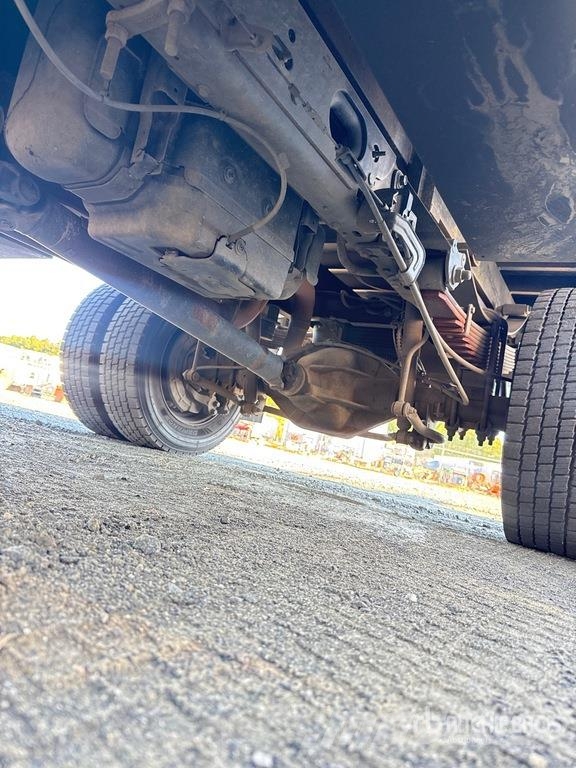 Ford F-550 Ciężarówki typu Platforma / Skrzynia