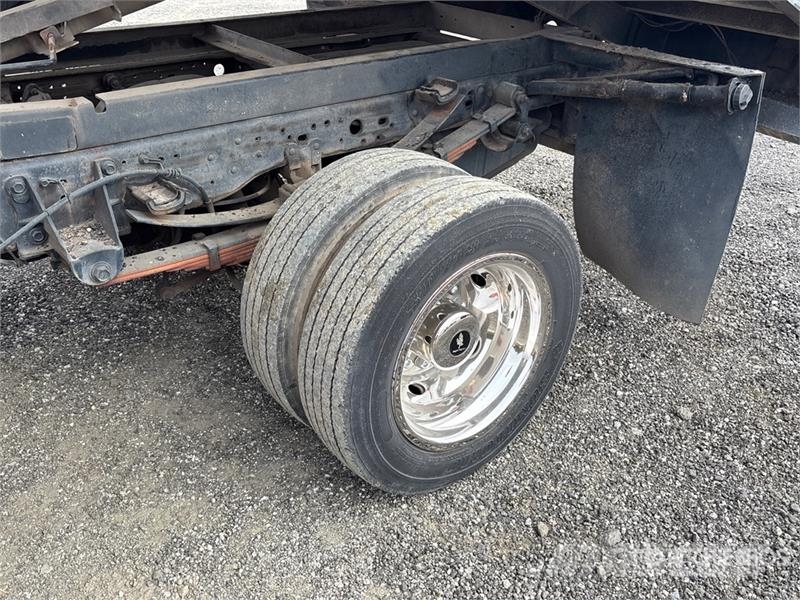 Ford F-550 شاحنات قلابة