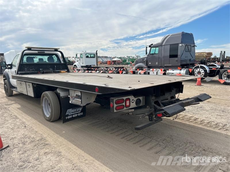 Ford F-550 Recovery vehicles