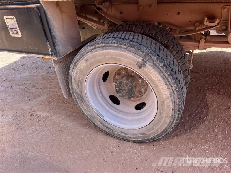 Ford F-550 Madelautod