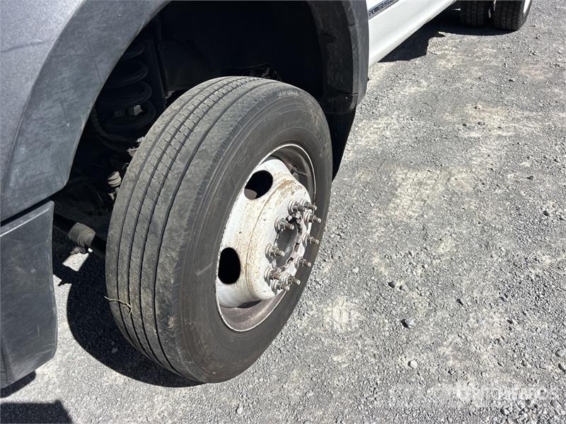 Ford F-550 Plataformas aéreas montadas em caminhão