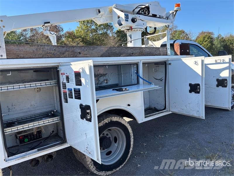 Ford F-550 LKW-Arbeitsbühnen