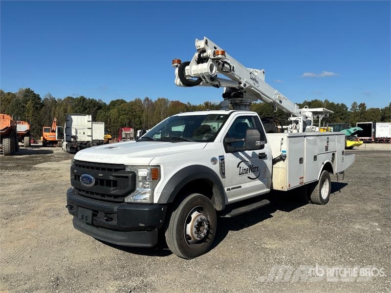 Ford F-550 Truck mounted platforms