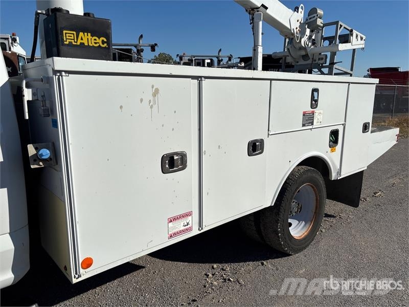 Ford F-550 LKW-Arbeitsbühnen