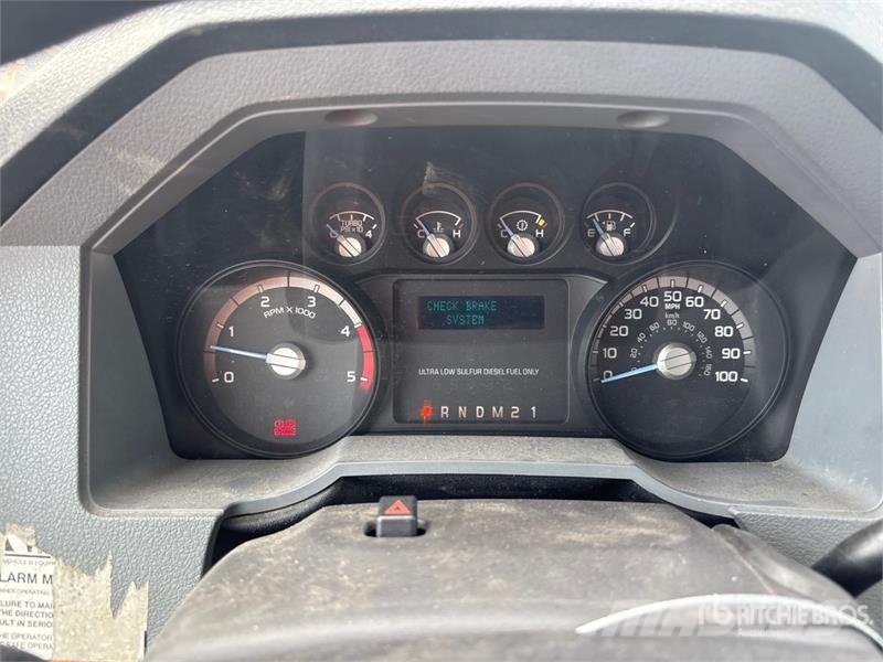 Ford F-550 Plataformas sobre camión
