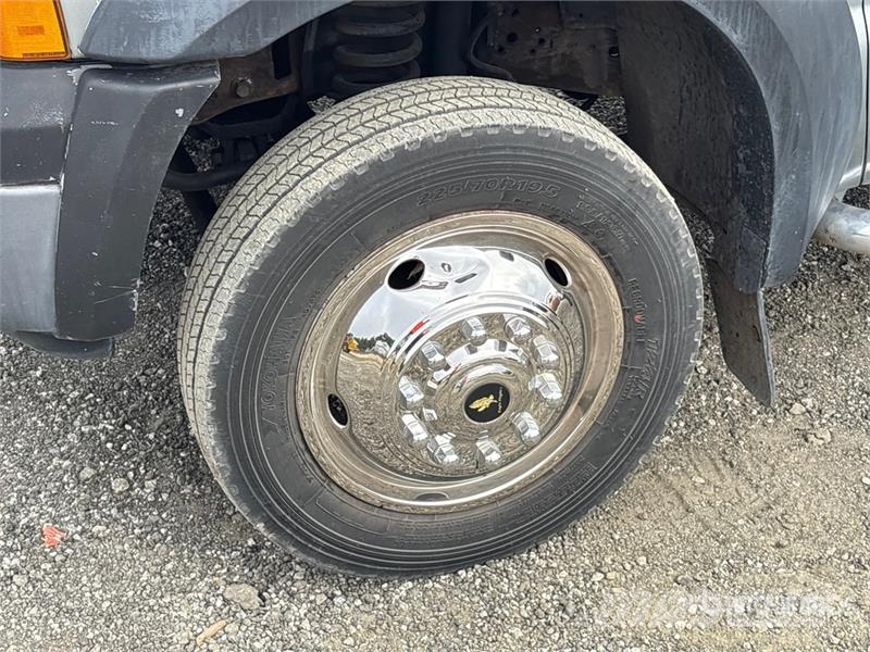 Ford F-550 شاحنات قلابة