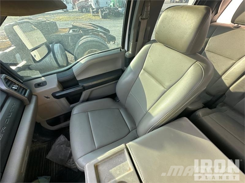 Ford F-550 Pilsētas atkritumvedēji