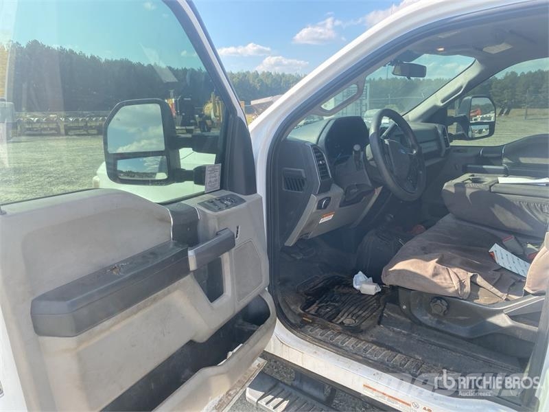 Ford F-550 Bergungsfahrzeuge