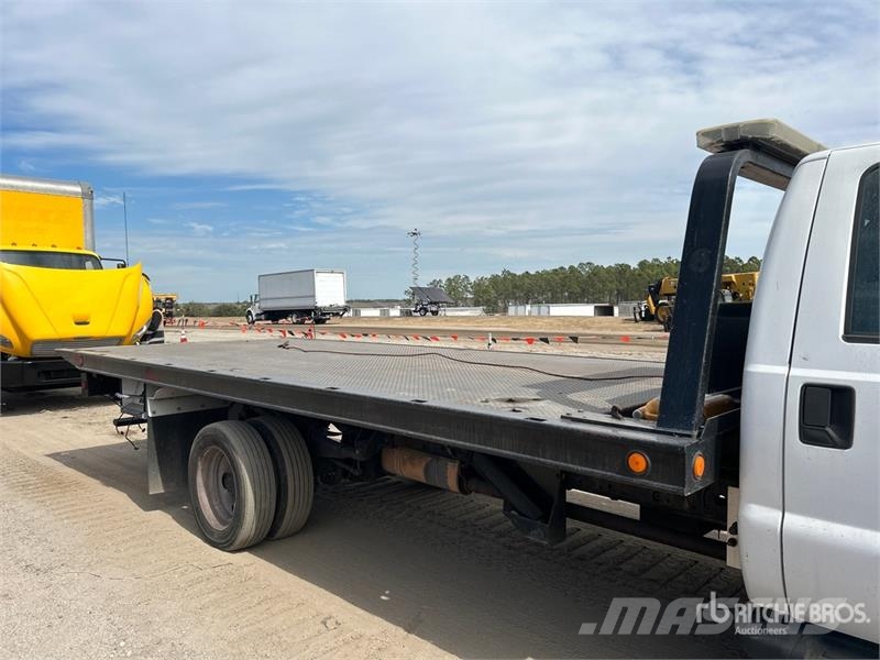 Ford F-550 Recovery vehicles
