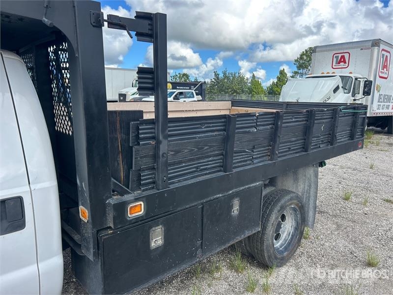 Ford F-550 4x2 Crew Cab Flatbed Dump Truck (Inoperable) Φορτηγά Ανατροπή