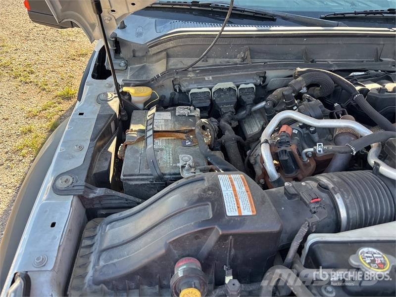 Ford F-550 4x2 Crew Cab Utility Truck (Inoperable) 픽업/드롭사이드