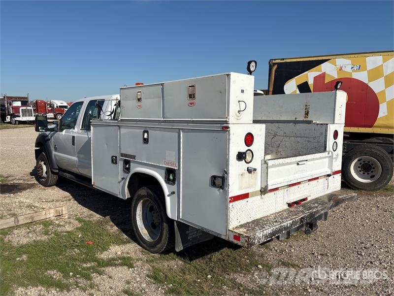 Ford F-550 4x2 Crew Cab Utility Truck (Inoperable) 픽업/드롭사이드