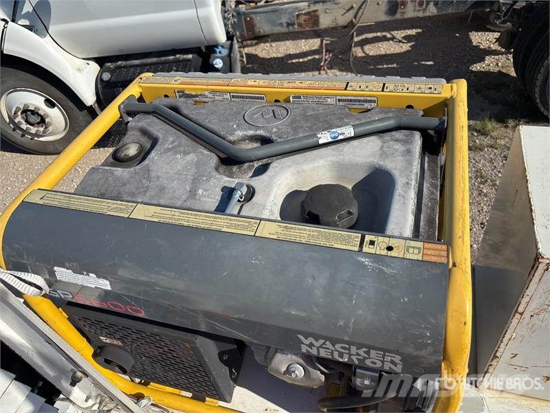 Ford F-550 4x2 Crew Cab Utility Truck (Inoperable) 픽업/드롭사이드