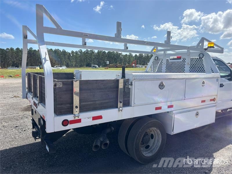 Ford F-550 4x2 Flatbed Truck Flatbed kamyonlar