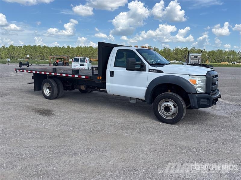 Ford F-550 4x2 Flatbed Truck Flatbed / Dropside trucks