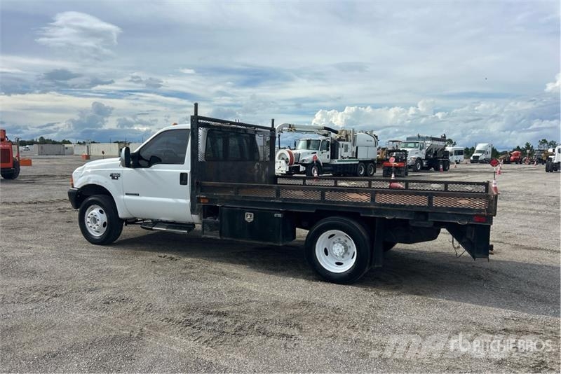 Ford F-550 4x2 Flatbed Truck Flatbed / Dropside trucks