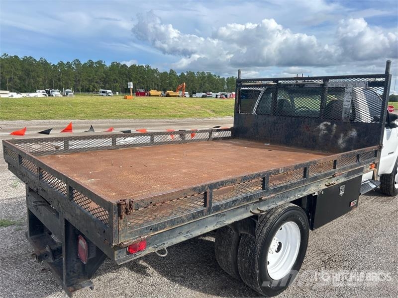 Ford F-550 4x2 Flatbed Truck Flatbed / Dropside trucks