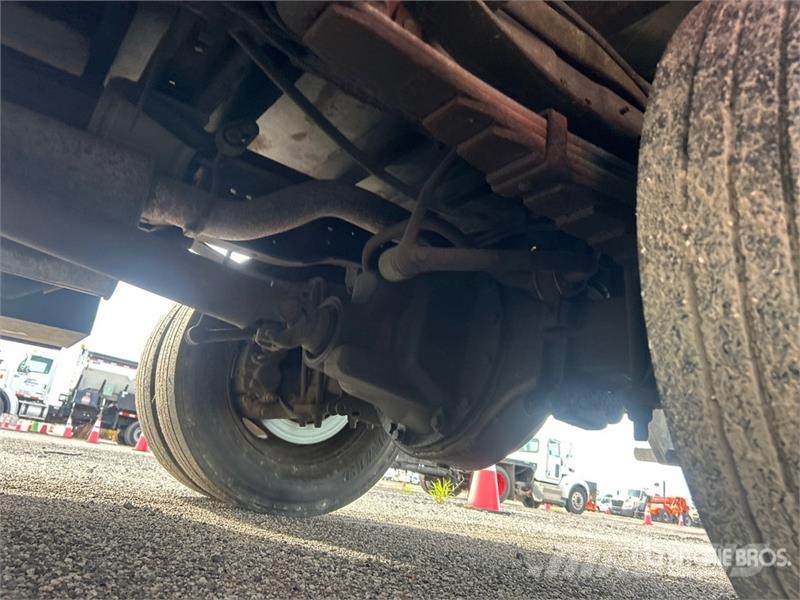 Ford F-550 4x2 Flatbed Truck Flatbed / Dropside trucks