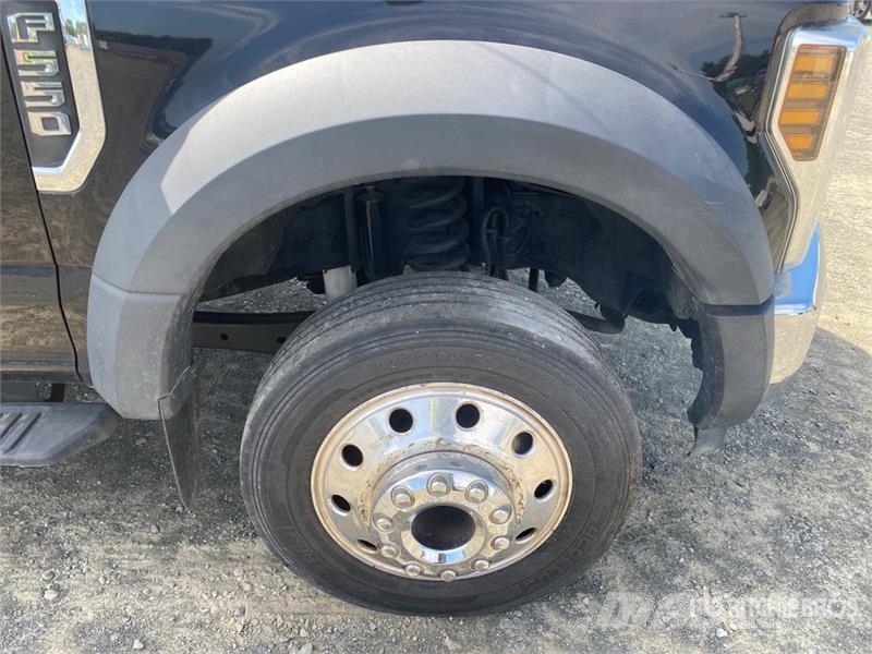 Ford F-550 4x2 Rollback Truck Recovery vehicles