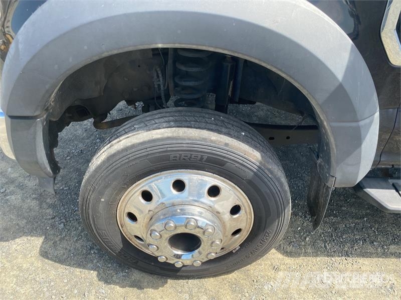 Ford F-550 4x2 Rollback Truck Recovery vehicles